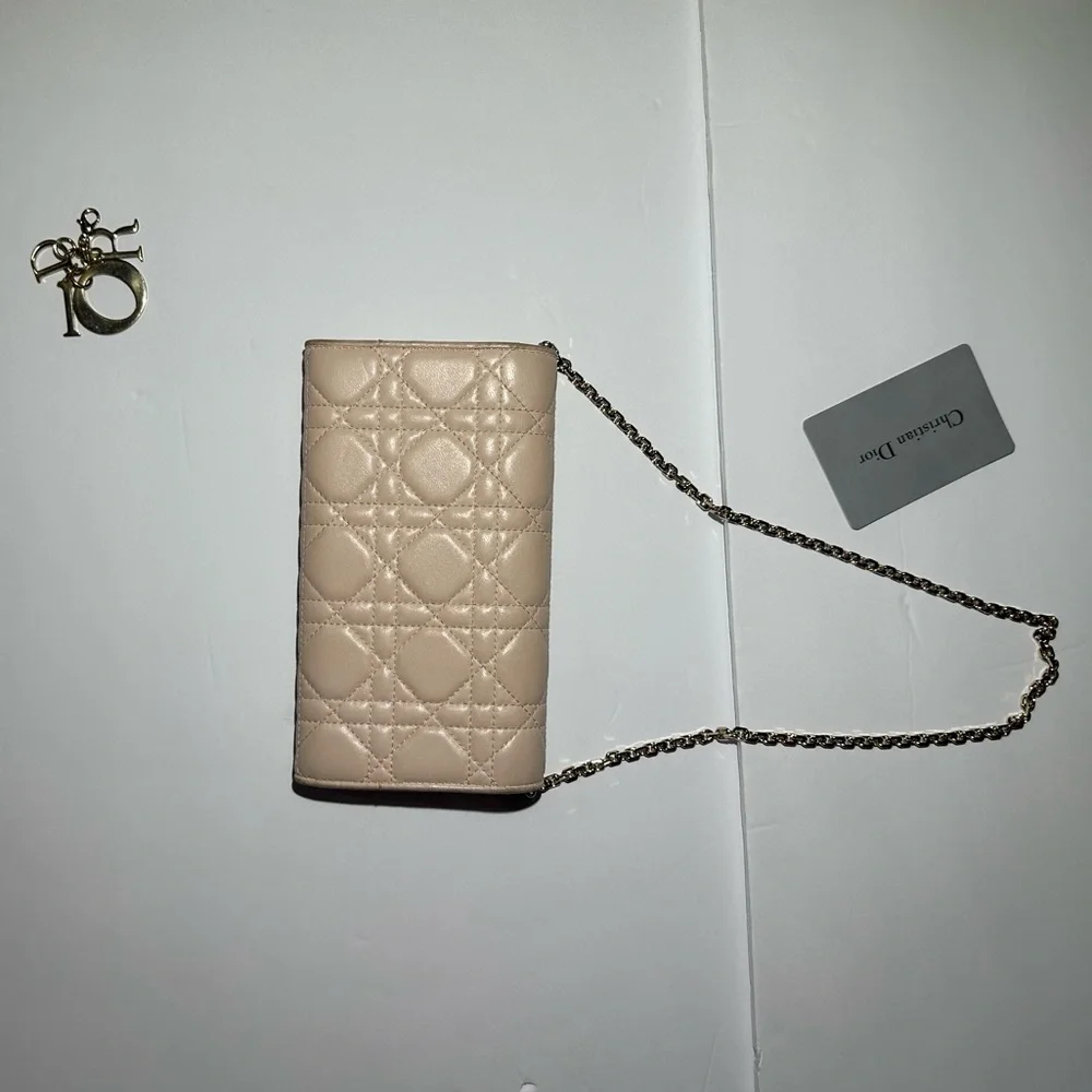 Lady Dior Lambskin Wallet on a‎ chain with Dior Charm Powder Pink - Picture 2 of 16